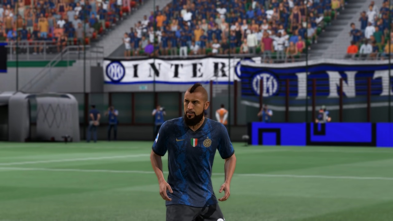 La versión digital de Arturo Vidal en el FIFA 22, con la equipación del Inter.