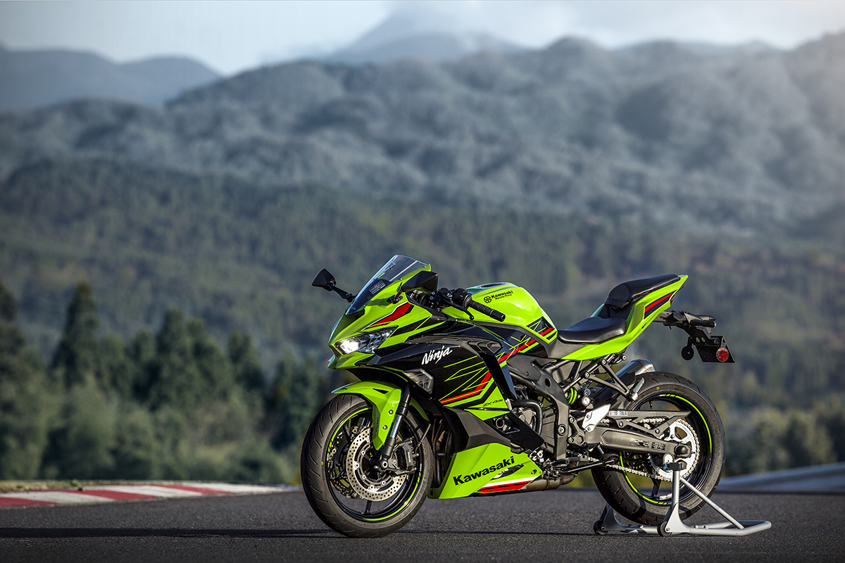 Kawasaki Ninja ZX-4 RR KRT Edition: la leyenda aumenta su