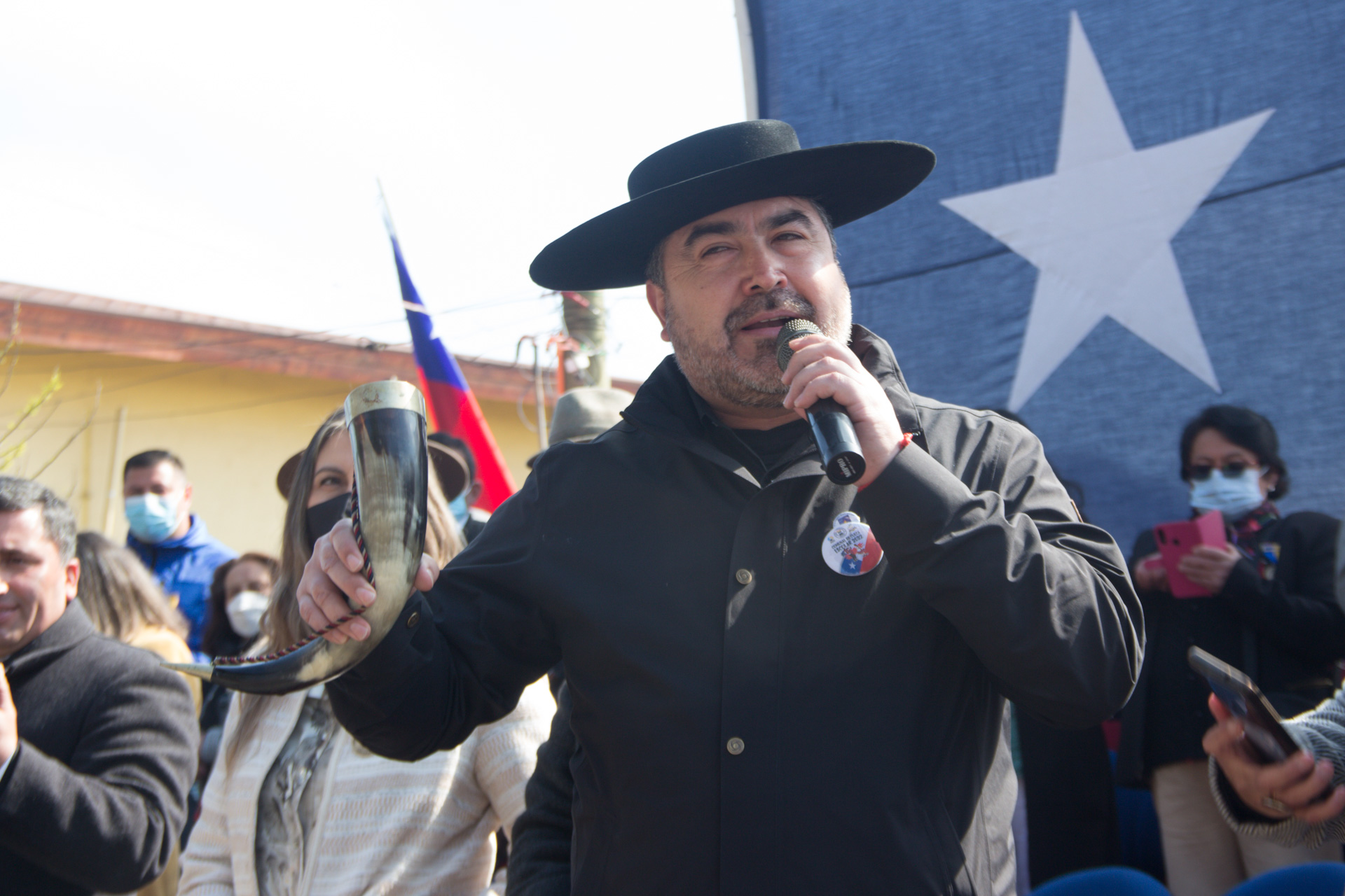 Manuel Pino, alcalde Ñiquén. Foto: Facebook.