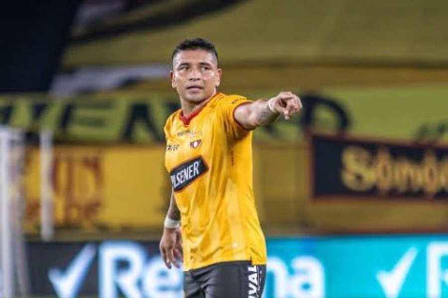 Una pareja venezolana detenida y el pago de 1.500 dólares: los nuevos  antecedentes del asesinato de Mario Pineida - La Tercera