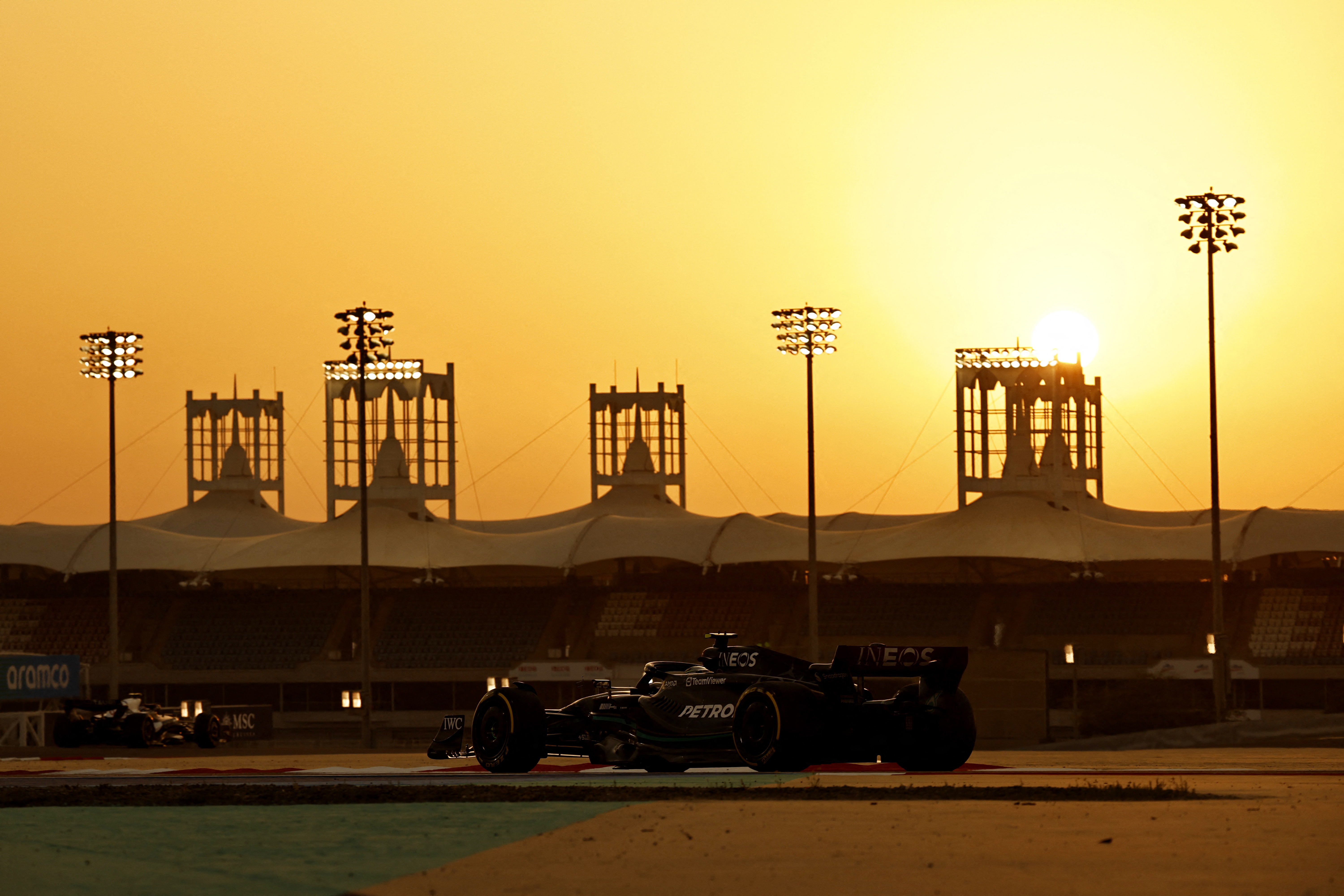 Aston Martin espera a Fernando Alonso en Abu Dabi - Estrella Digital