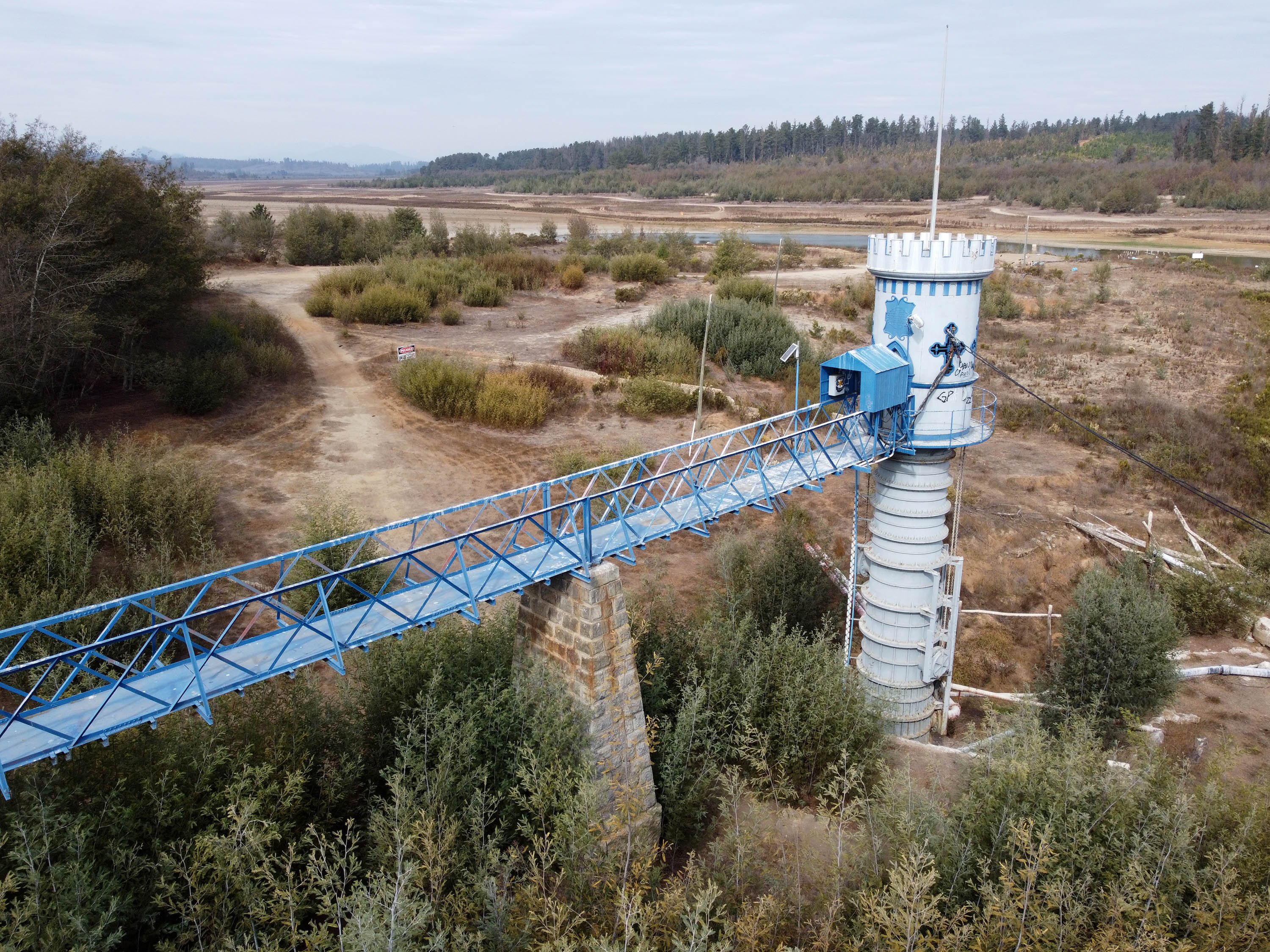 Gobierno advierte por bajo nivel de los embalses y no descarta racionamiento de agua potable en el verano