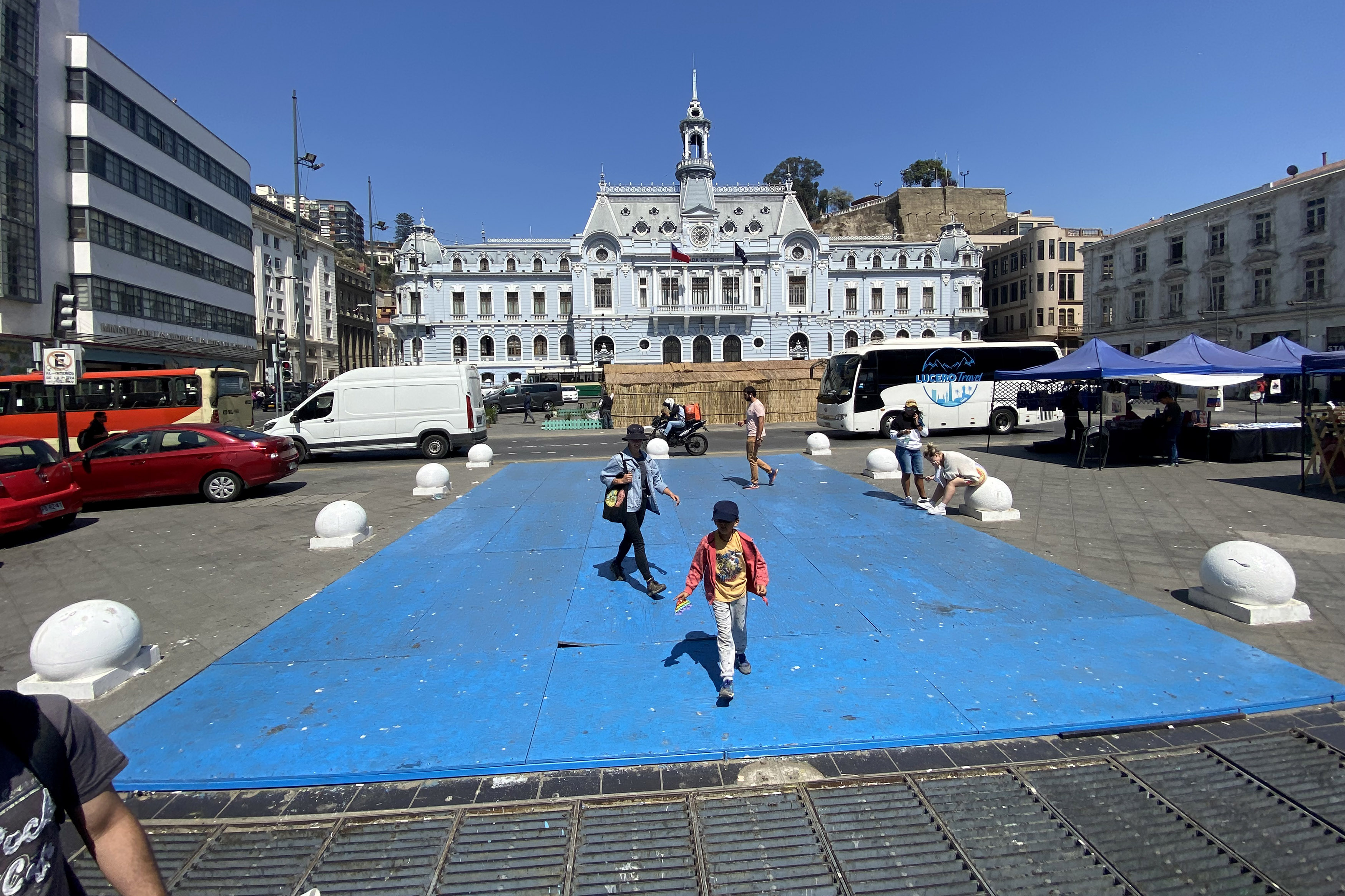 Sepultado en una tumba azul: el desconocido museo con vestigios de la primera Esmeralda en Valparaíso que ahora buscan rescatar