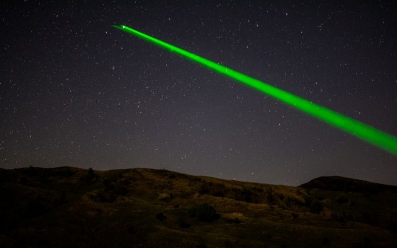 La NASA desvela el gran secreto ¿Qué es el láser verde visto desde la  Tierra?