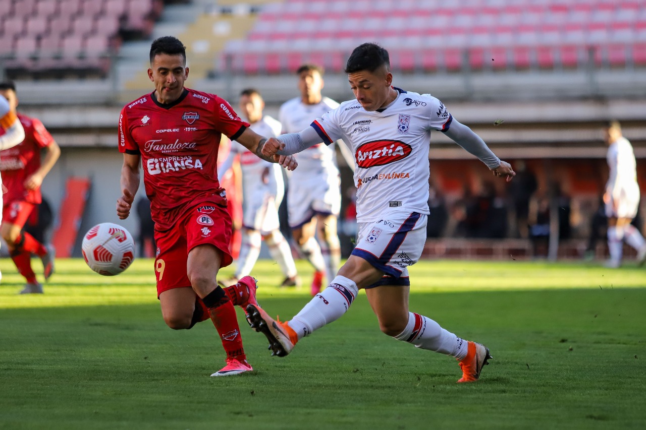 Cristián Zavala, en el duelo entre Ñublense y Melipilla