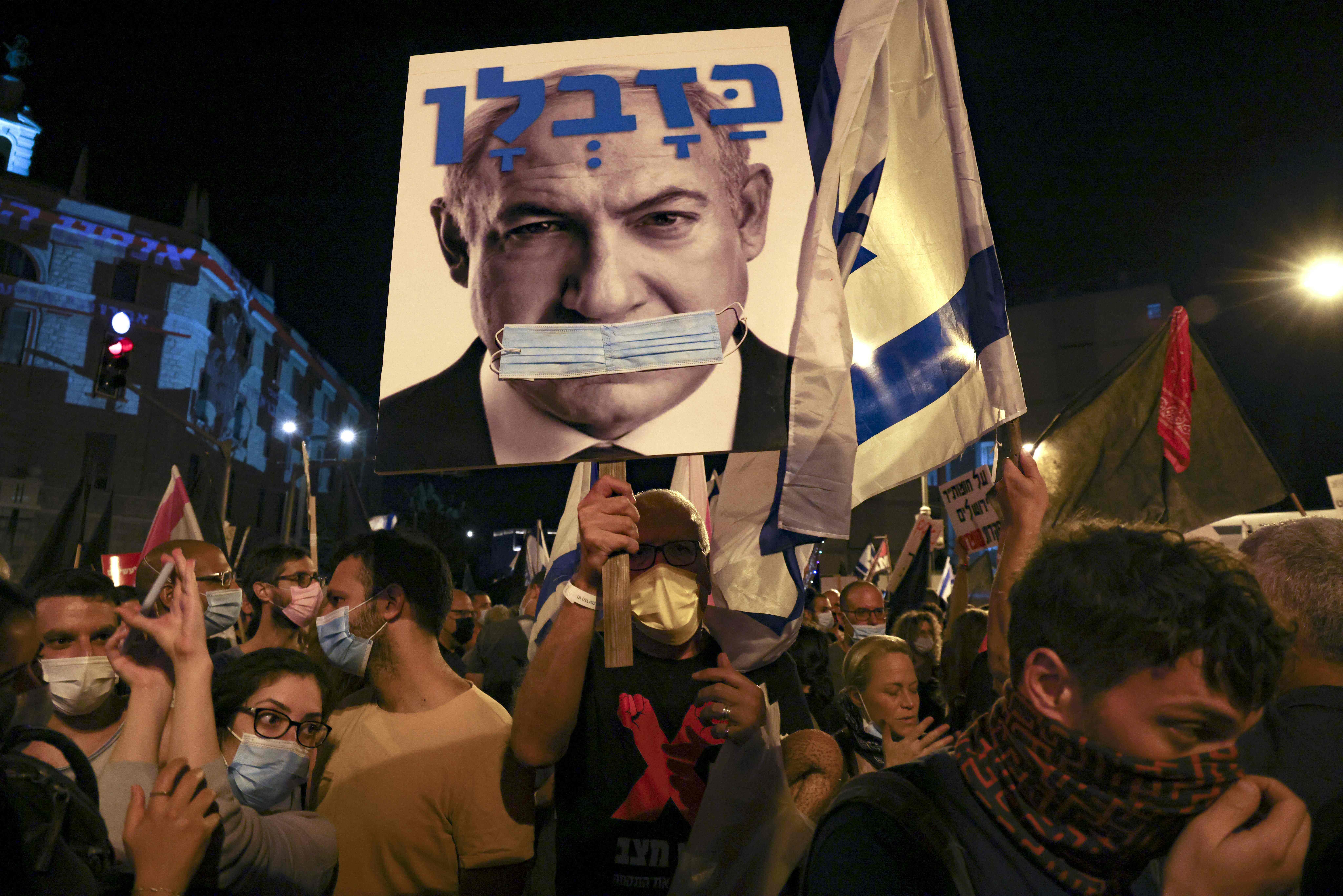 Israel: Miles de personas protestan frente a residencia de Netanyahu - La Tercera
