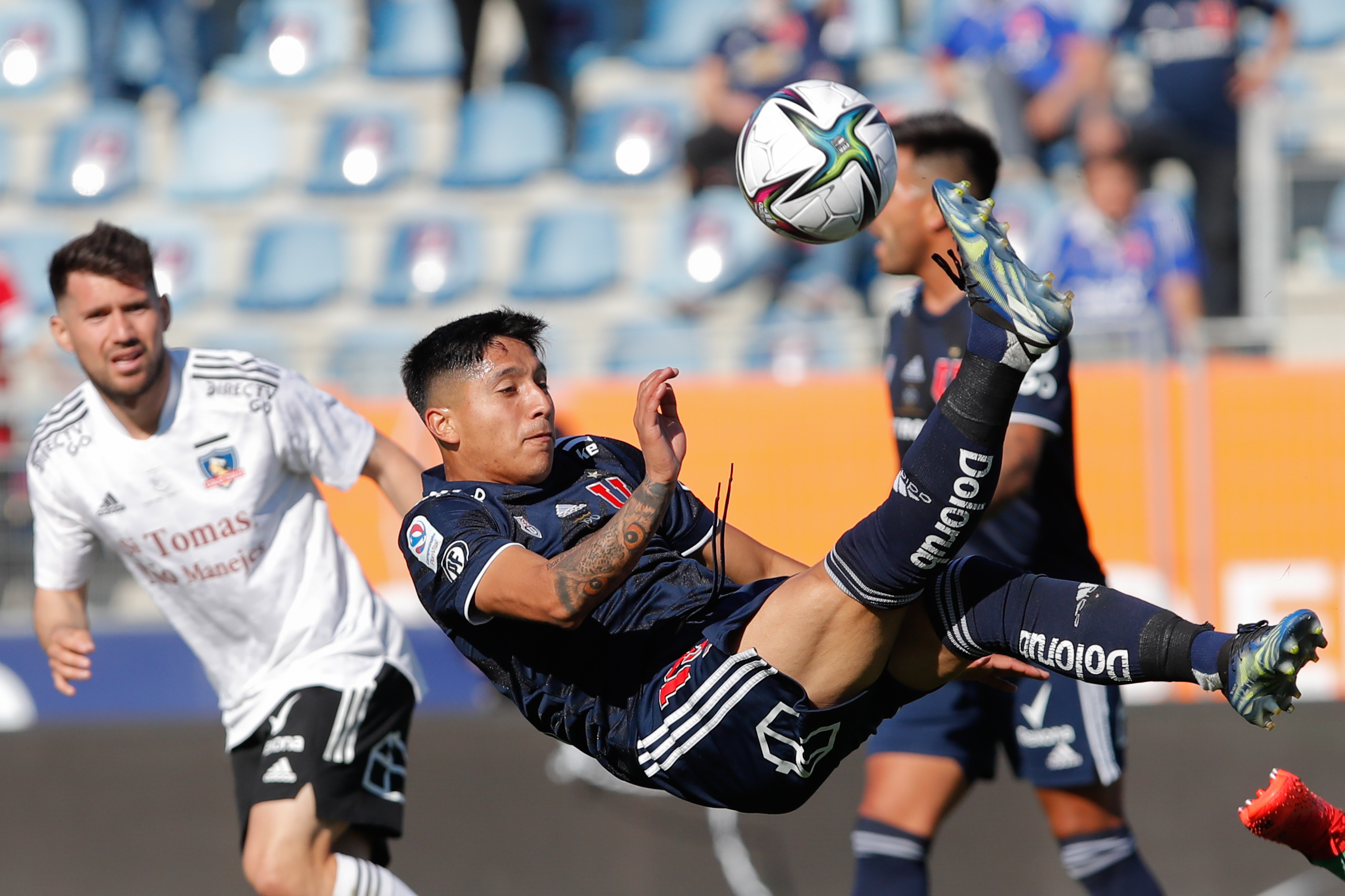 Camilo Moya fue capitán de la U en el Superclásico ante Colo Colo, disputado en Argentina.