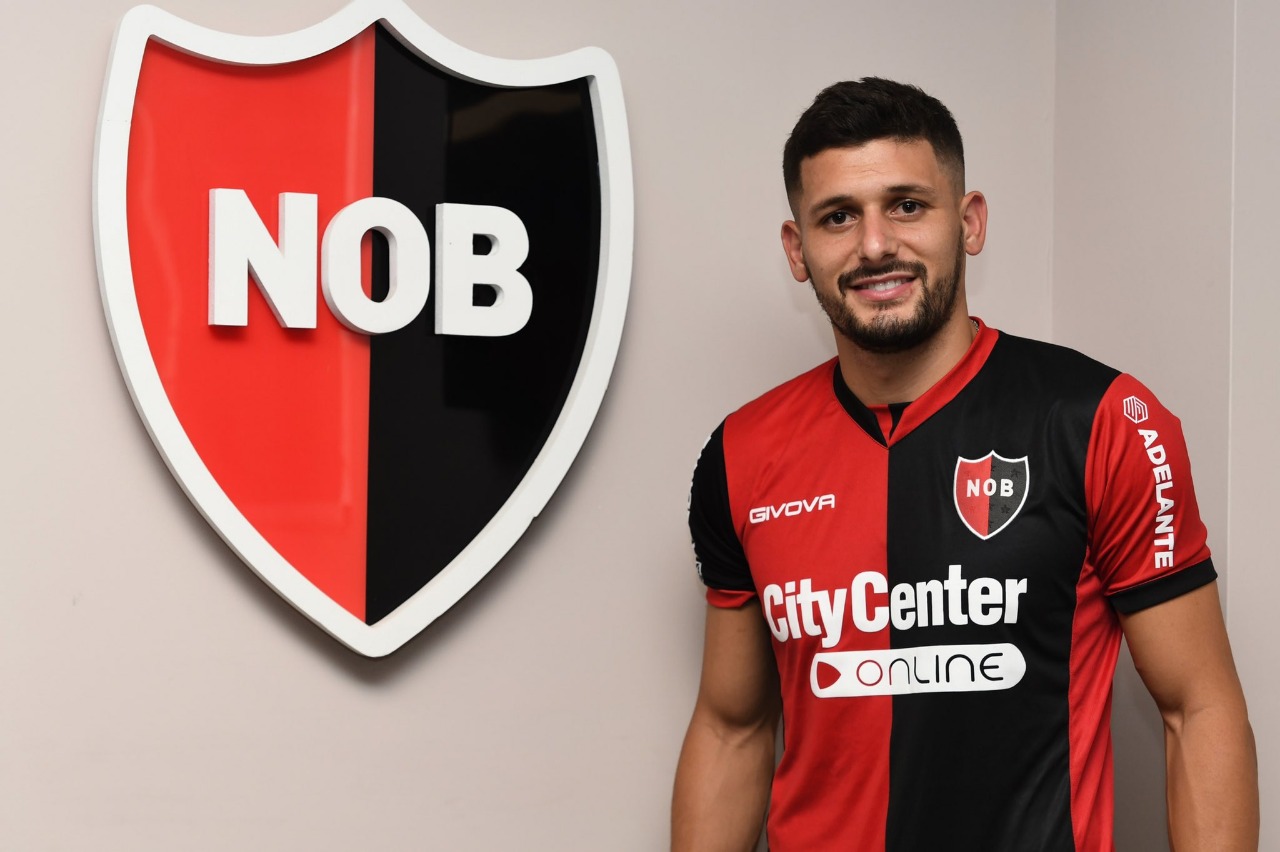 Juan Manuel García, el día en que fue presentado por Newell's Old Boys.