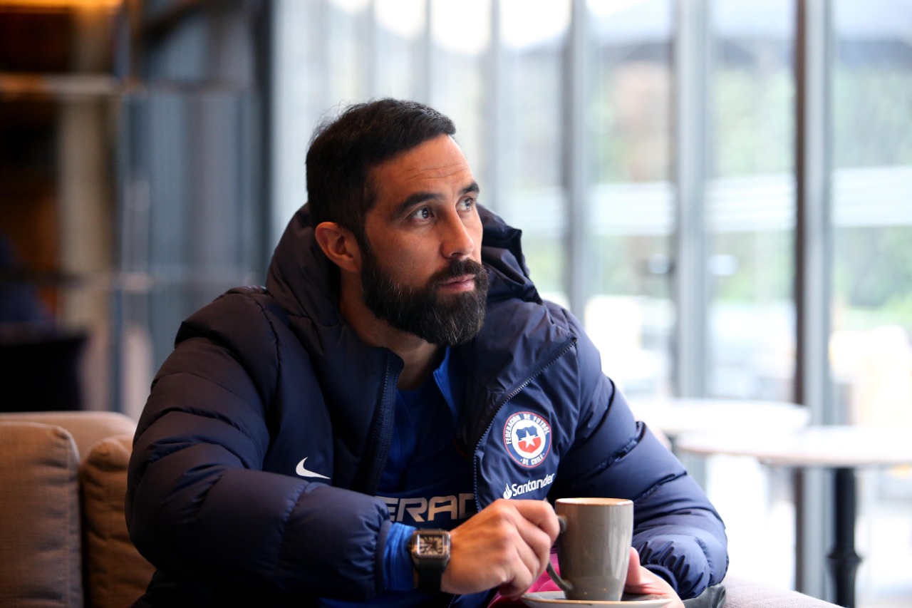 El capitán de la Selección estuvo hasta el miércoles en un hotel con la Roja, por protocolo sanitario.