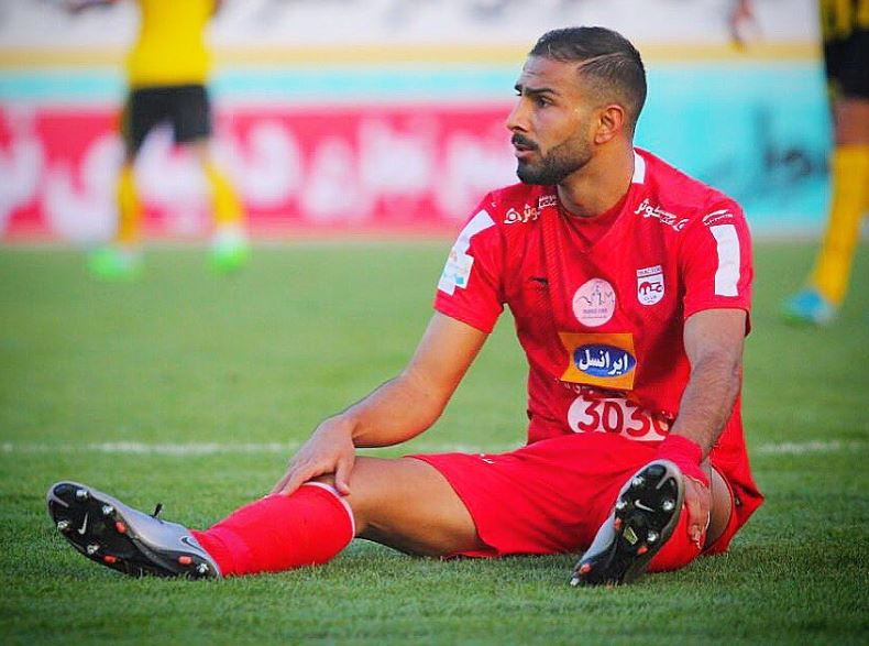 Amir Nasr-Azadani, el futbolista sentenciado a muerte por las autoridades iraníes.