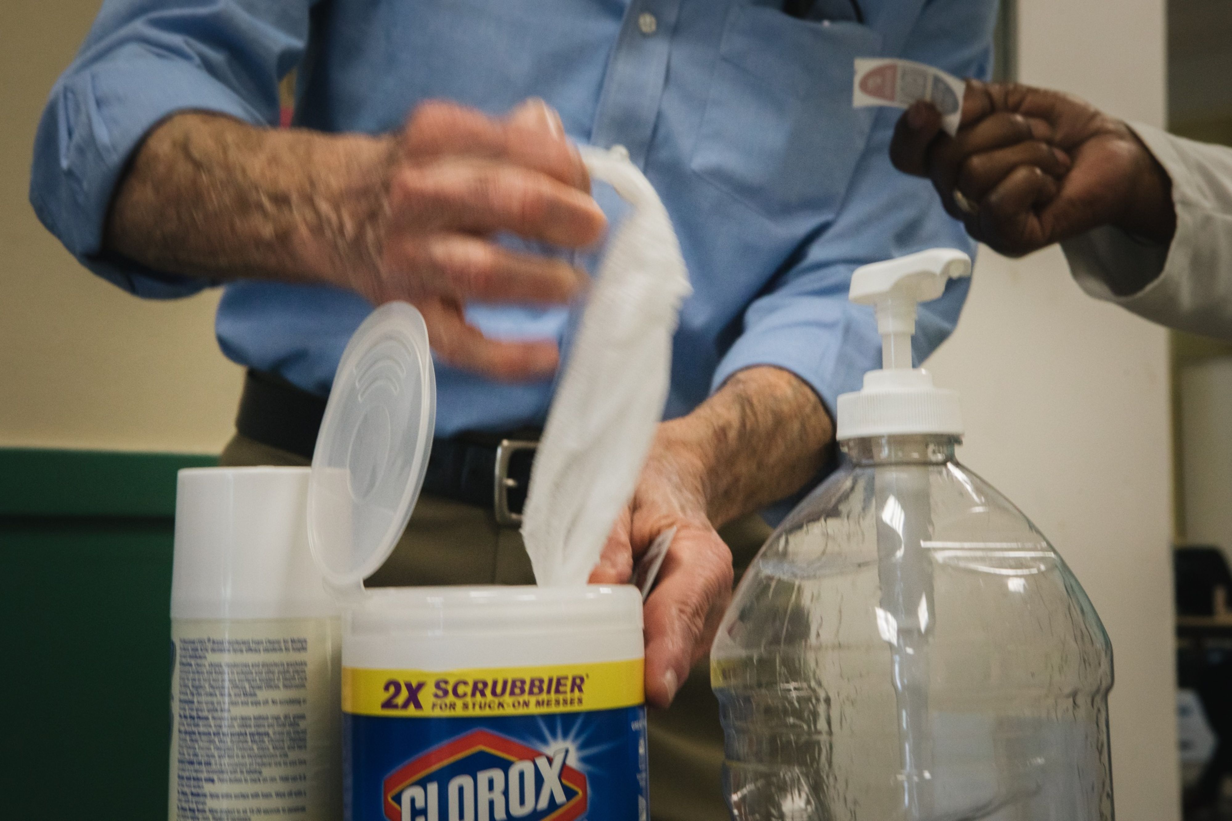 Clorox no tendrá el stock necesario de toallitas desinfectantes hasta 2021