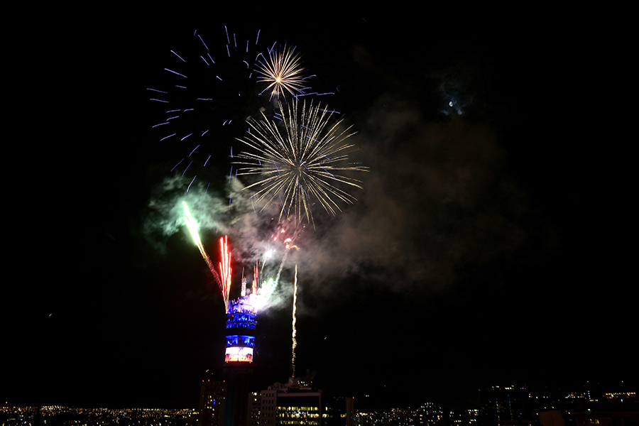 Fuegos Artificiales torre Entel 2015