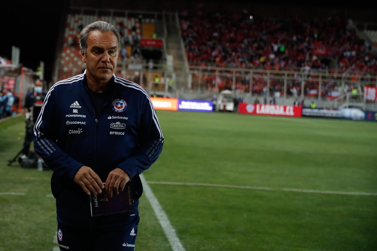 Martín Lasarte, en el partido entre Chile y Argentina, en Calama