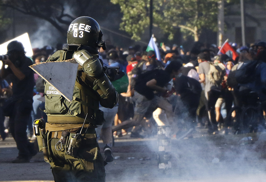 Enfrentamientos en Plaza Italia