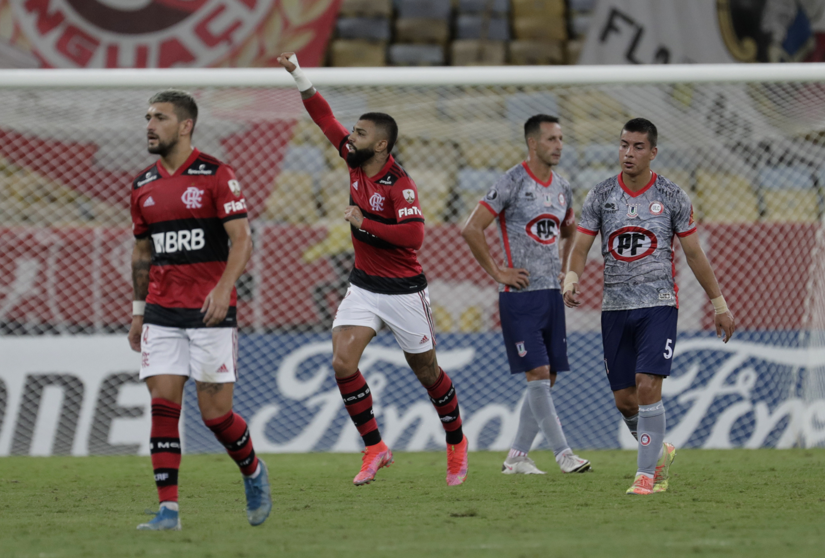 Flamengo goleó a Unión La Calera en el Maracaná, por la Copa Libertadores.