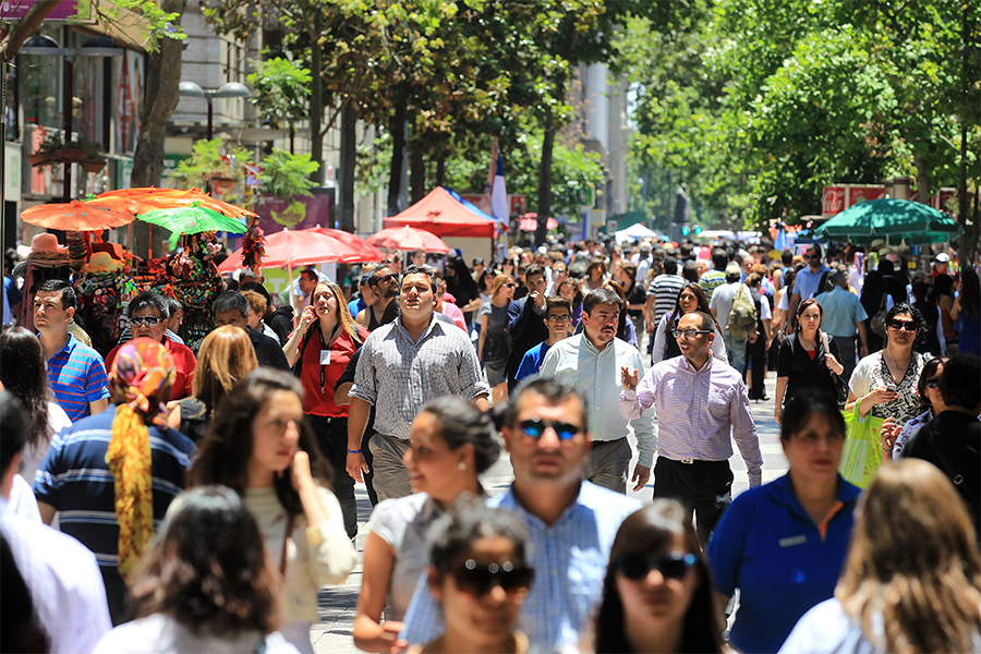 SANTIAGO 11 DE DICIEMBRE DE 2013FOTO GENTE PASEO AHUMADA