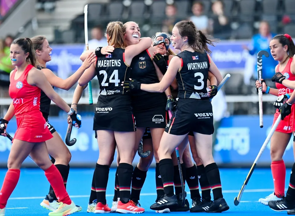 Las jugadoras de Alemania festejando un gol frente a Las Diablas. Foto: web oficial Mundial de Hockey césped.