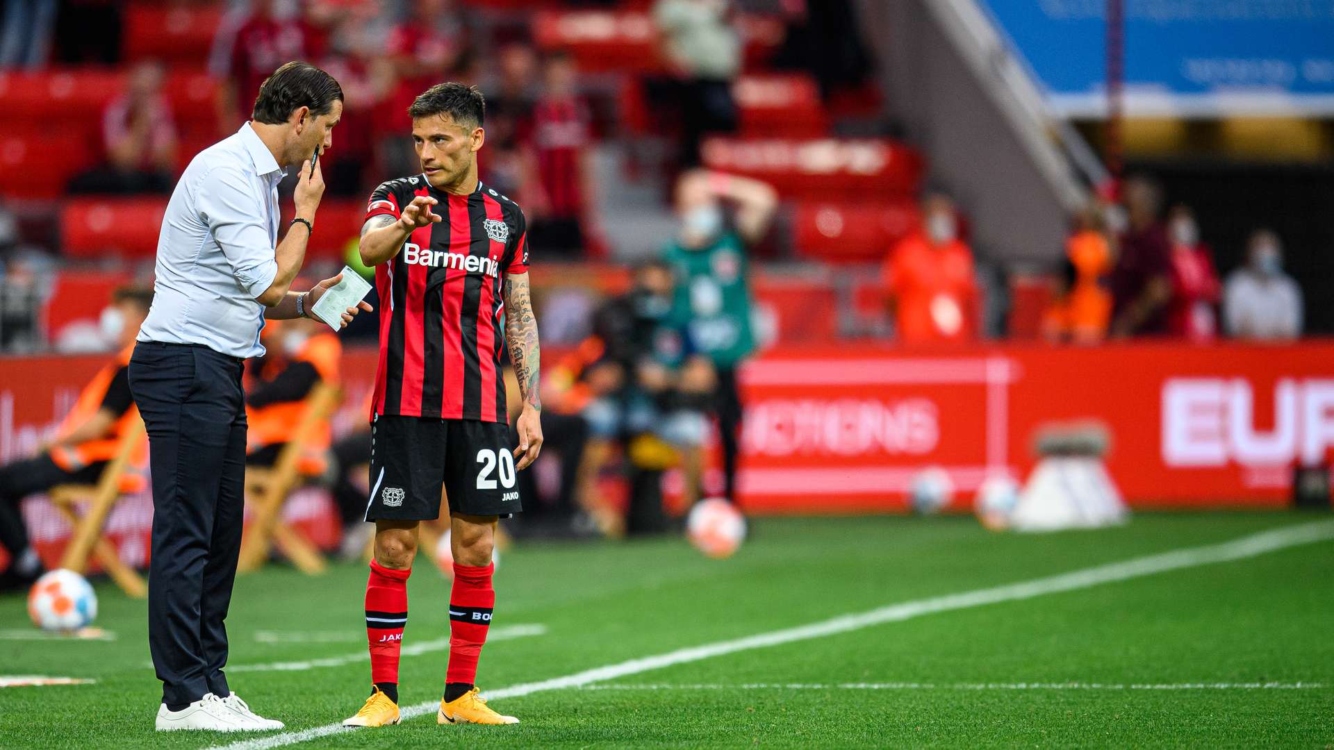 Gerardo Seoane, DT del Bayer Leverkusen, criticó la fecha triple de las Eliminatorias Sudamericanas.