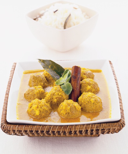 curry albondigas