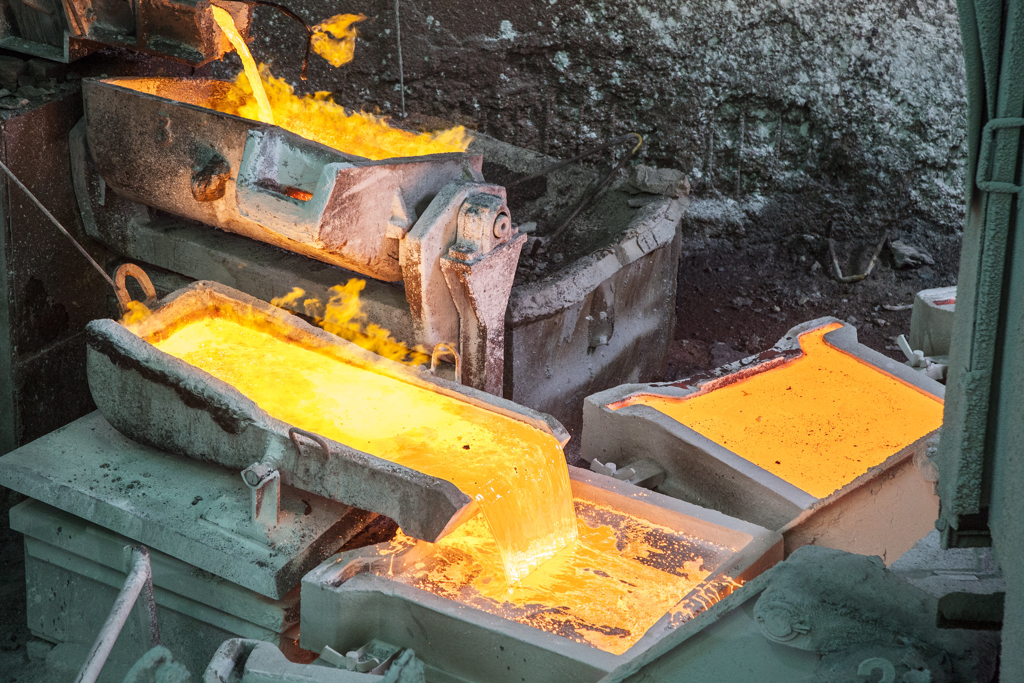 Cobre retoma tendencia al alza tras descenso en inventarios a su menor nivel en 13 años