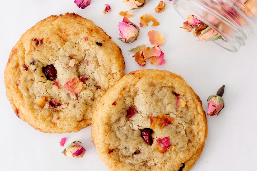 Aikuki, rosas con cranberries.