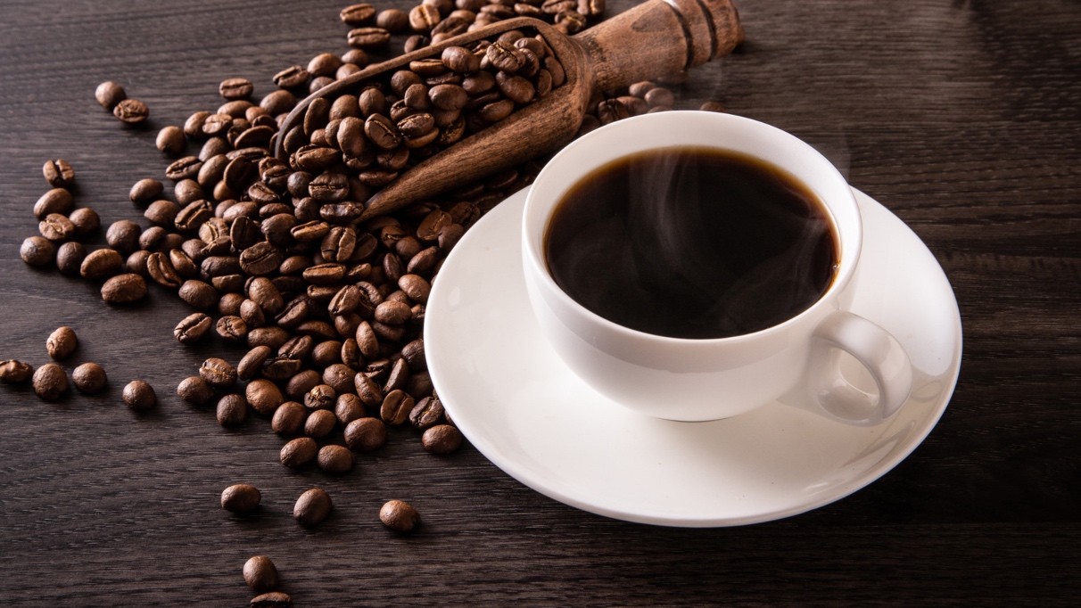 Conoces los beneficios de tomar una taza de café al día? - Cafés Baqué