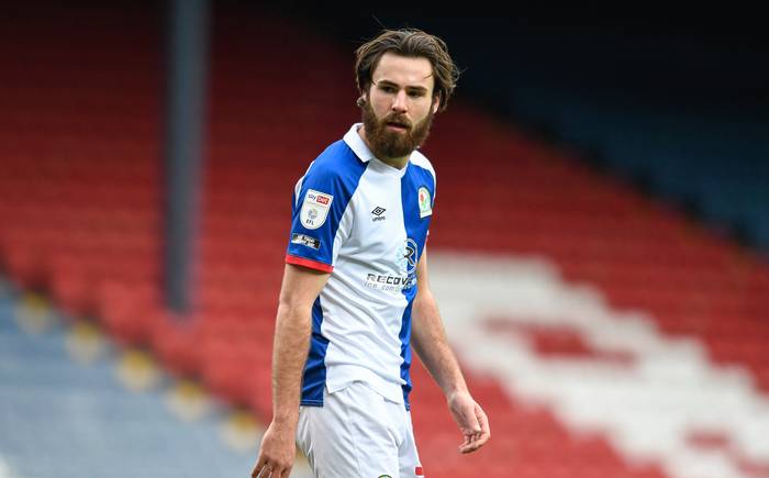 Ben Brereton, durante un partido del Blackburn Rovers. FOTO: Reuters.