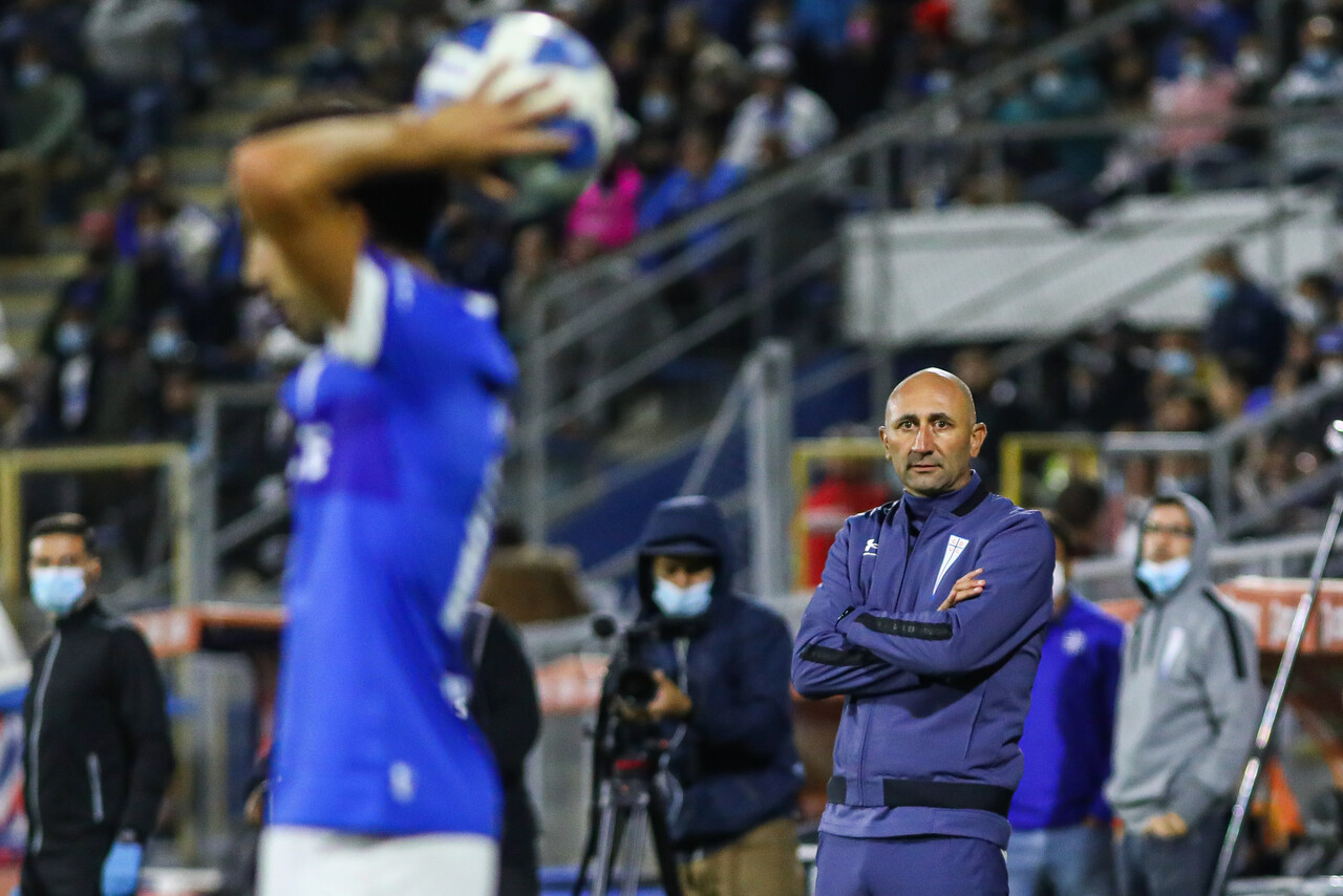 Cristian Paulucci atraviesa por un mal momento con la UC. FOTO: AGENCIAUNO