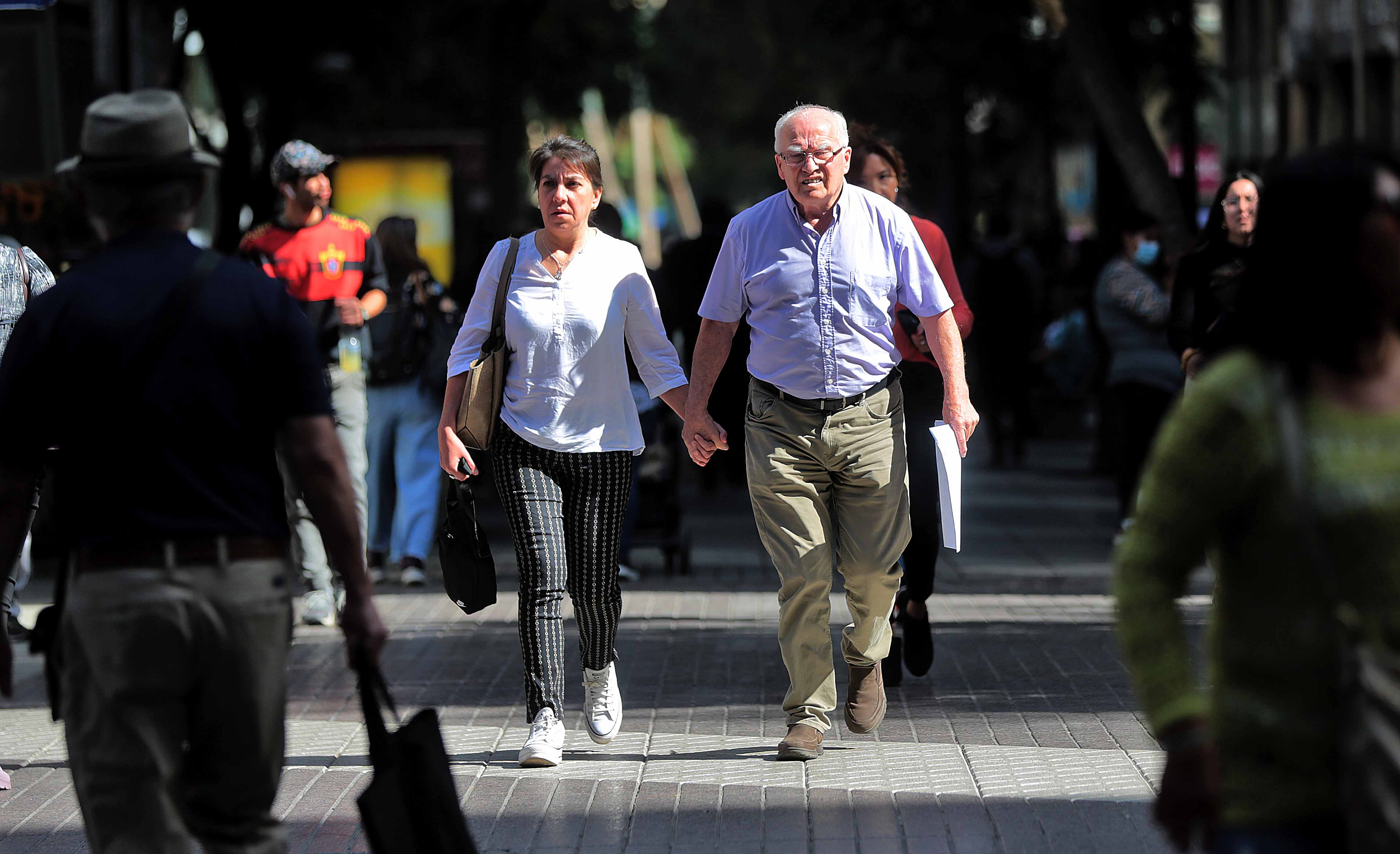 Sexto retiro y alta inflación impactaron negativamente los resultados de los fondos de pensiones en abril