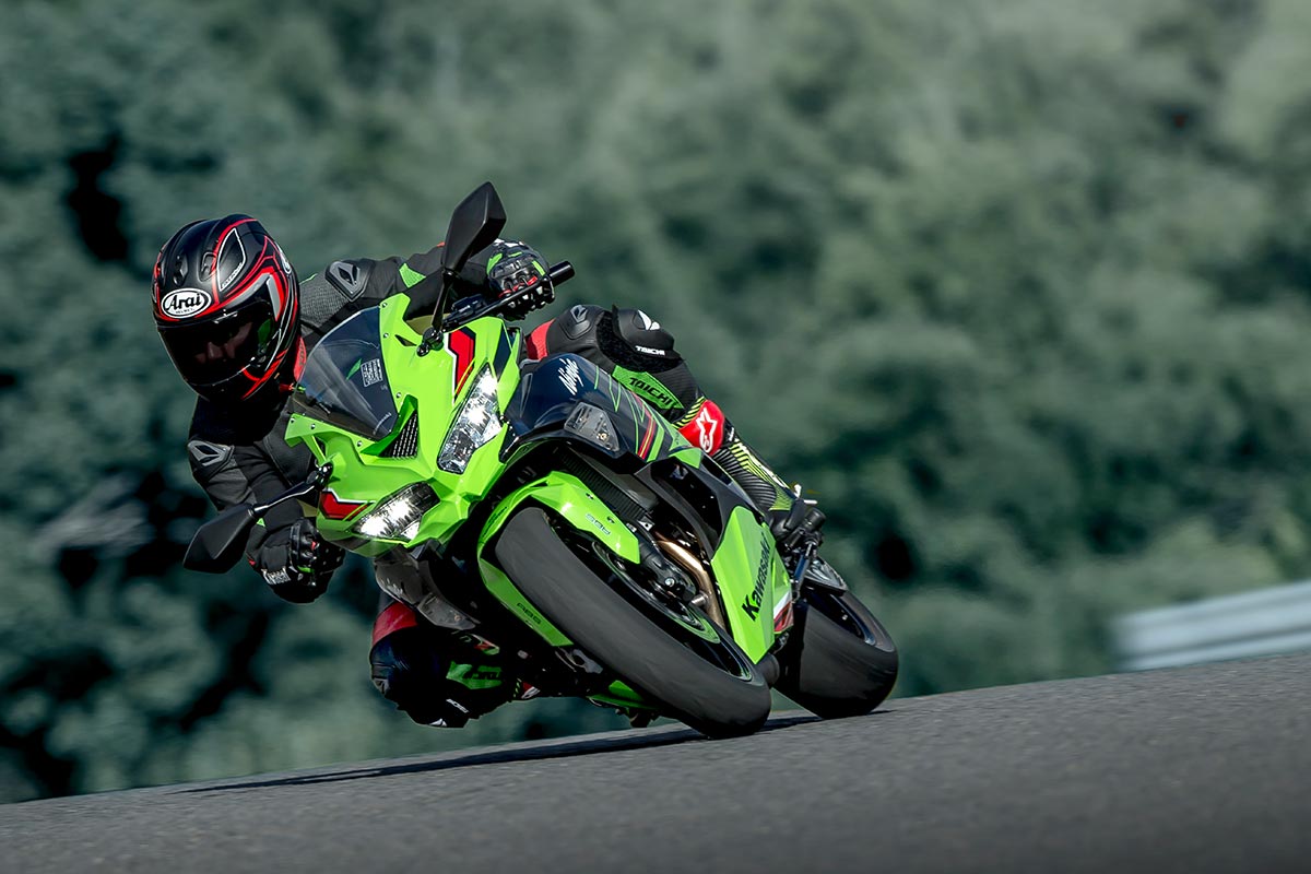 Kawasaki Ninja ZX-4 RR KRT Edition: la leyenda aumenta su