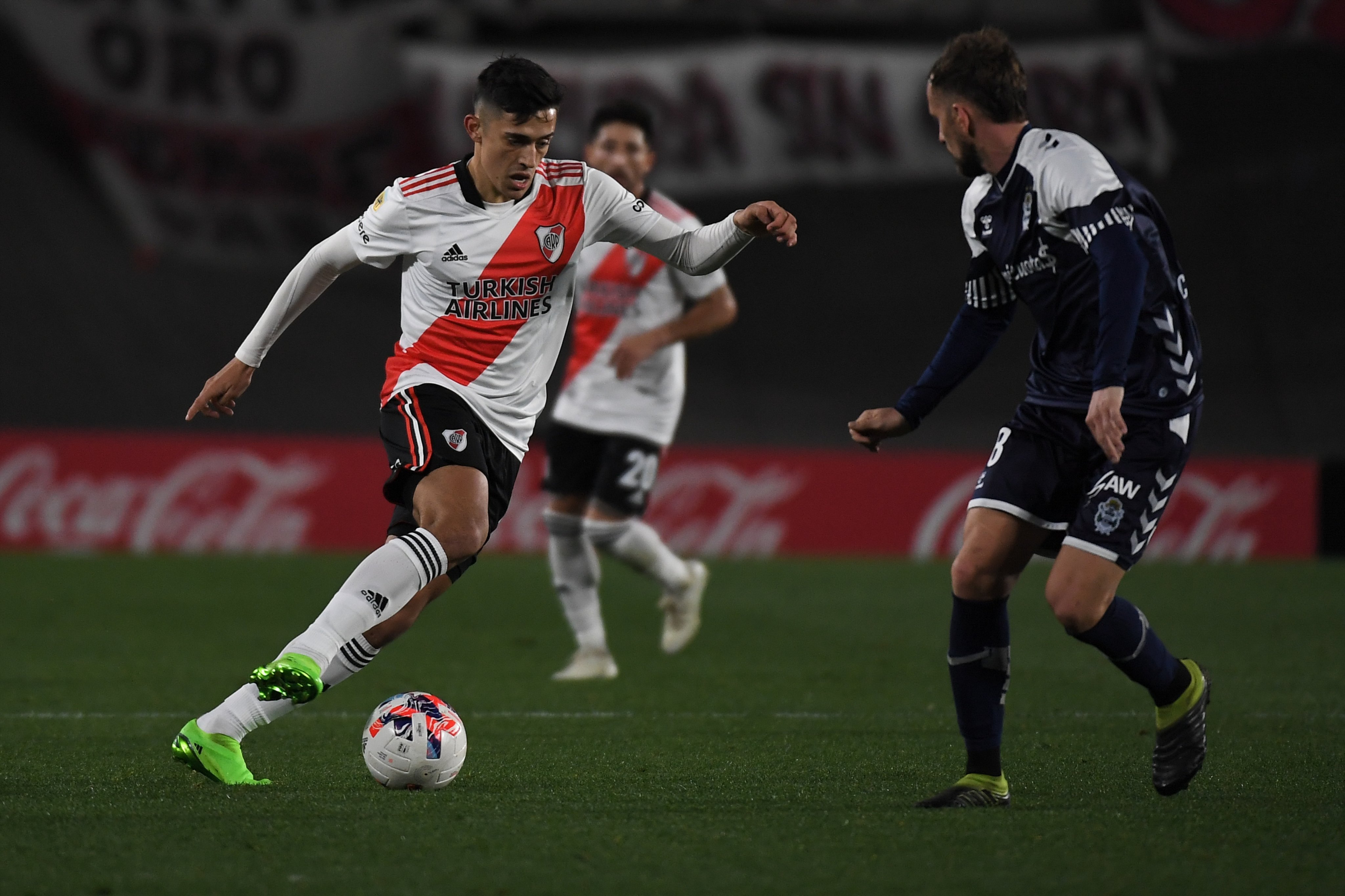 Solari, durante el duelo ante Gimnasia. FOTO: @RiverPlate / Twitter.