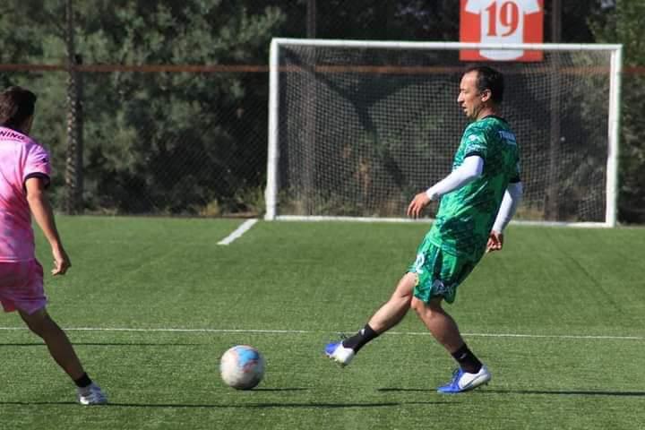 Michael Ríos entrenando en Lautaro de Buin.