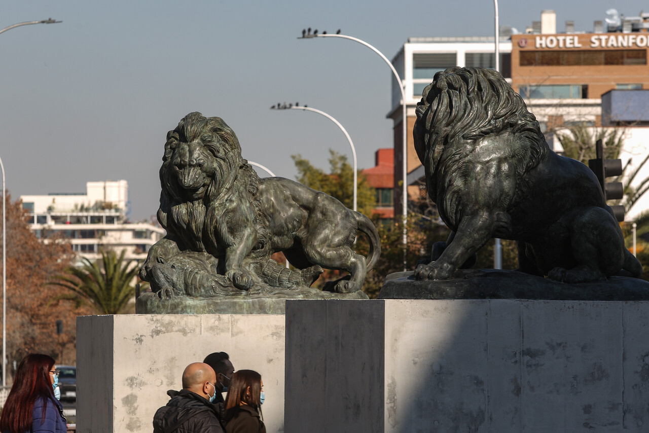 Esculturas Los Leones robados Perú Guerra del Pacífico - La Tercera
