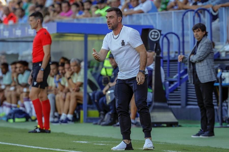 Pablo Guede en la última caída de Málaga en el ascenso español.