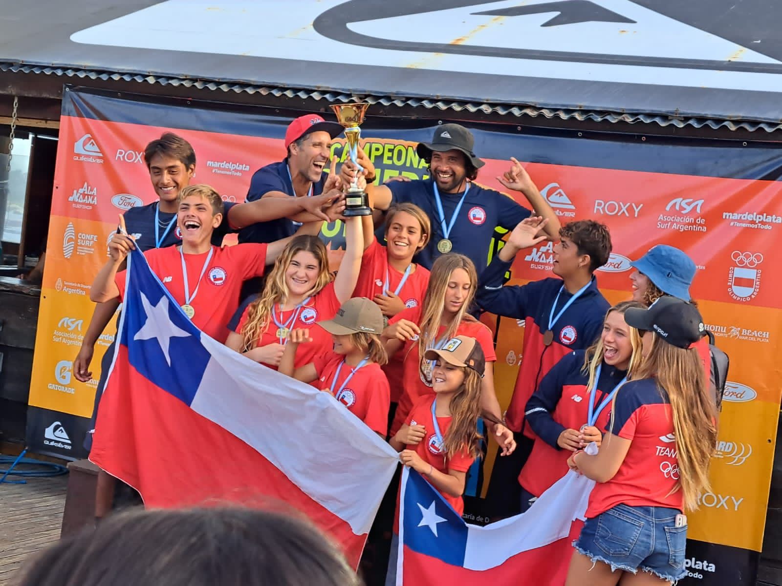 Chile se quedó con el tercer lugar del Sudamericano Juvenil de Surf de Mar del Plata.