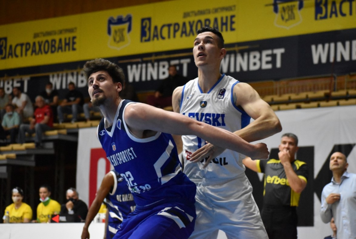 Nicolás Carvacho, durante el cuarto partido de las finales de la Liga de Bulgaria. FOTO: NBL.