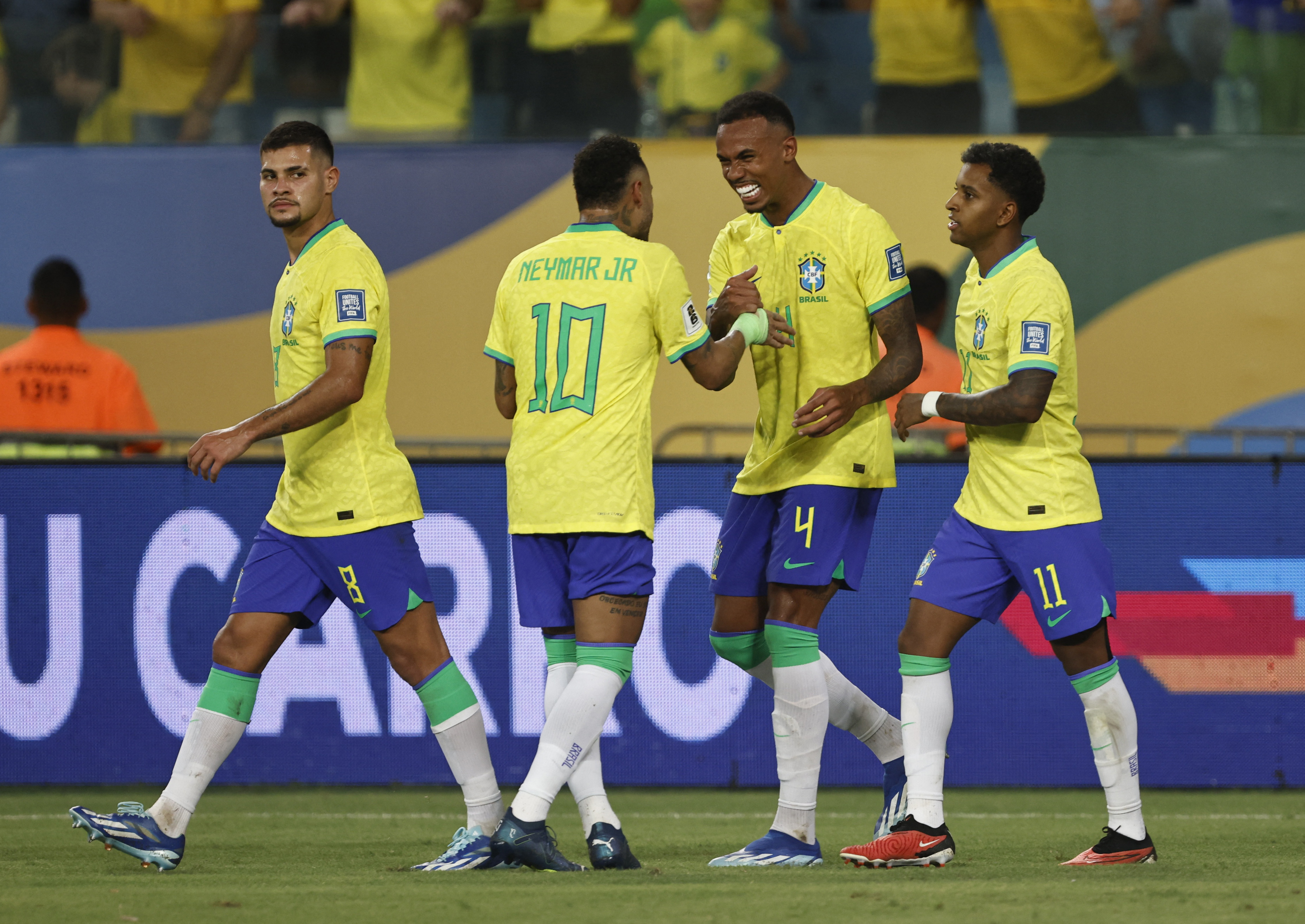 A qué hora juegan y qué canal televisa Uruguay vs. Brasil hoy? TV y  streaming del partido por las Eliminatorias Sudamericanas al Mundial 2026