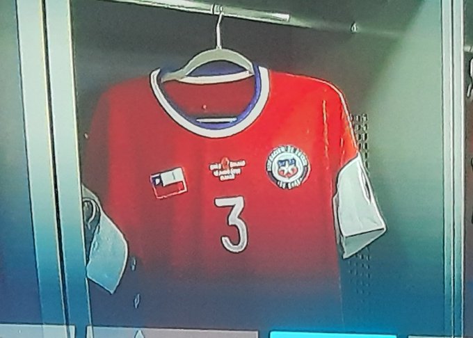 La camiseta de Chile sin logo.