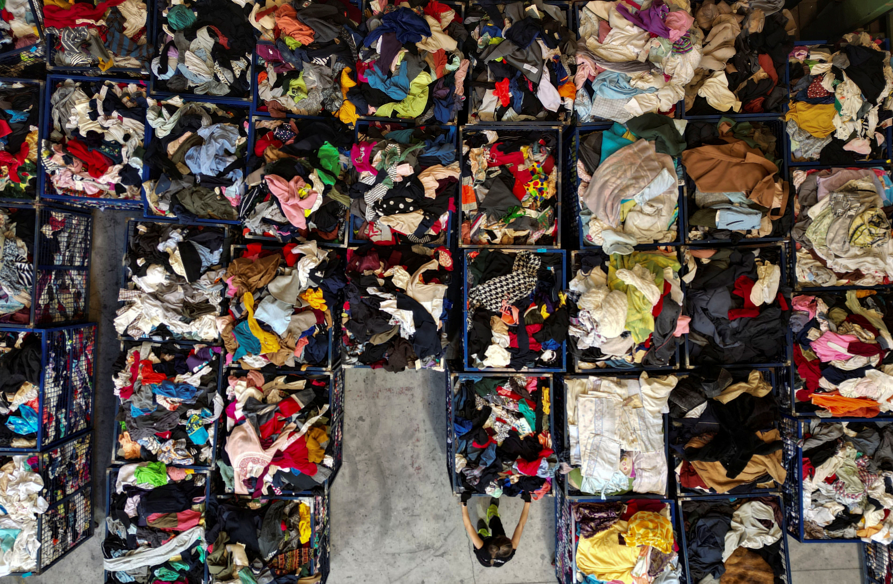 Por Siete' crea el proyecto 'Banco de Ropa' para que la ropa reciclada sea  gestionada por los Servicios Sociales en Salamanca