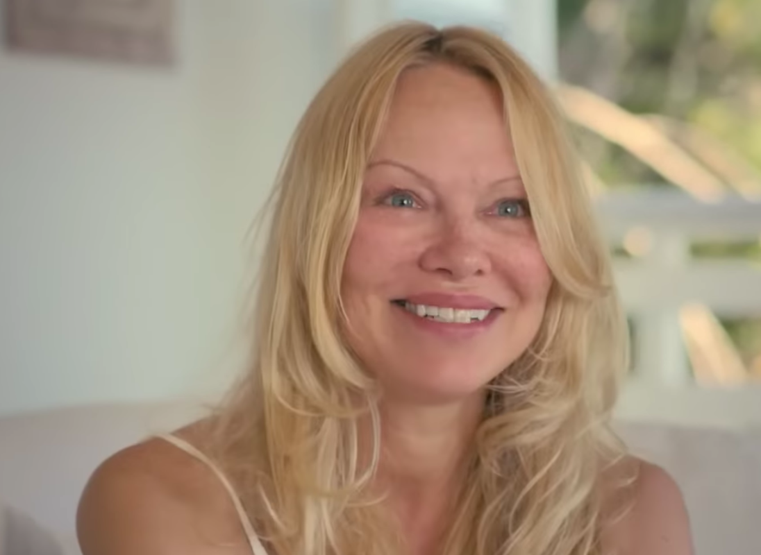 Al natural: así luce Pamela Anderson a los 55 años - La Tercera