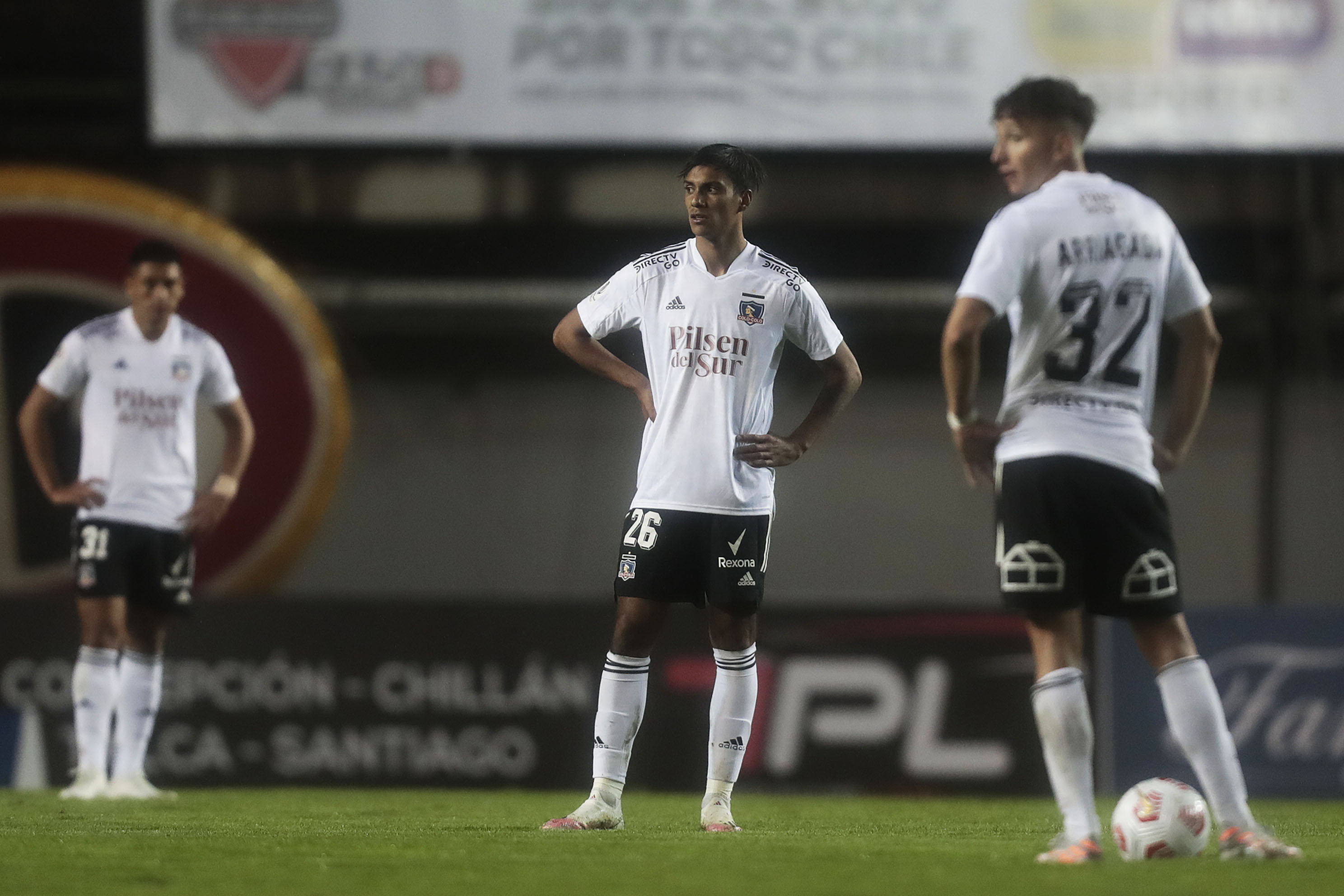 El uno a uno de la goleada de Ñublense ante Colo Colo: los aprobados y los fiascos de una noche histórica - La Tercera
