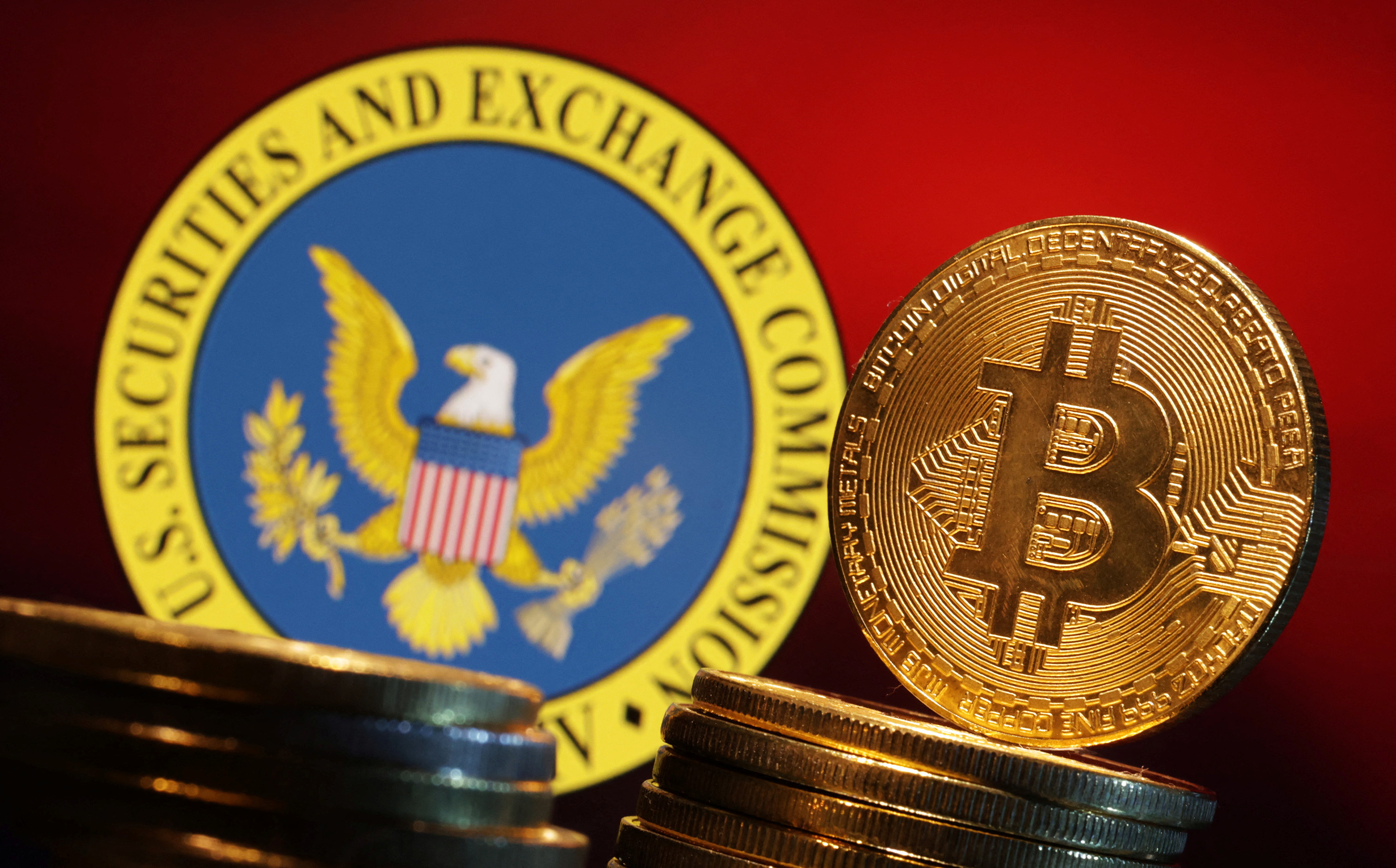 ETF de bitcoin: demanda podría crecer cinco veces, pero no todos los  expertos recomiendan invertir en criptomonedas - La Tercera