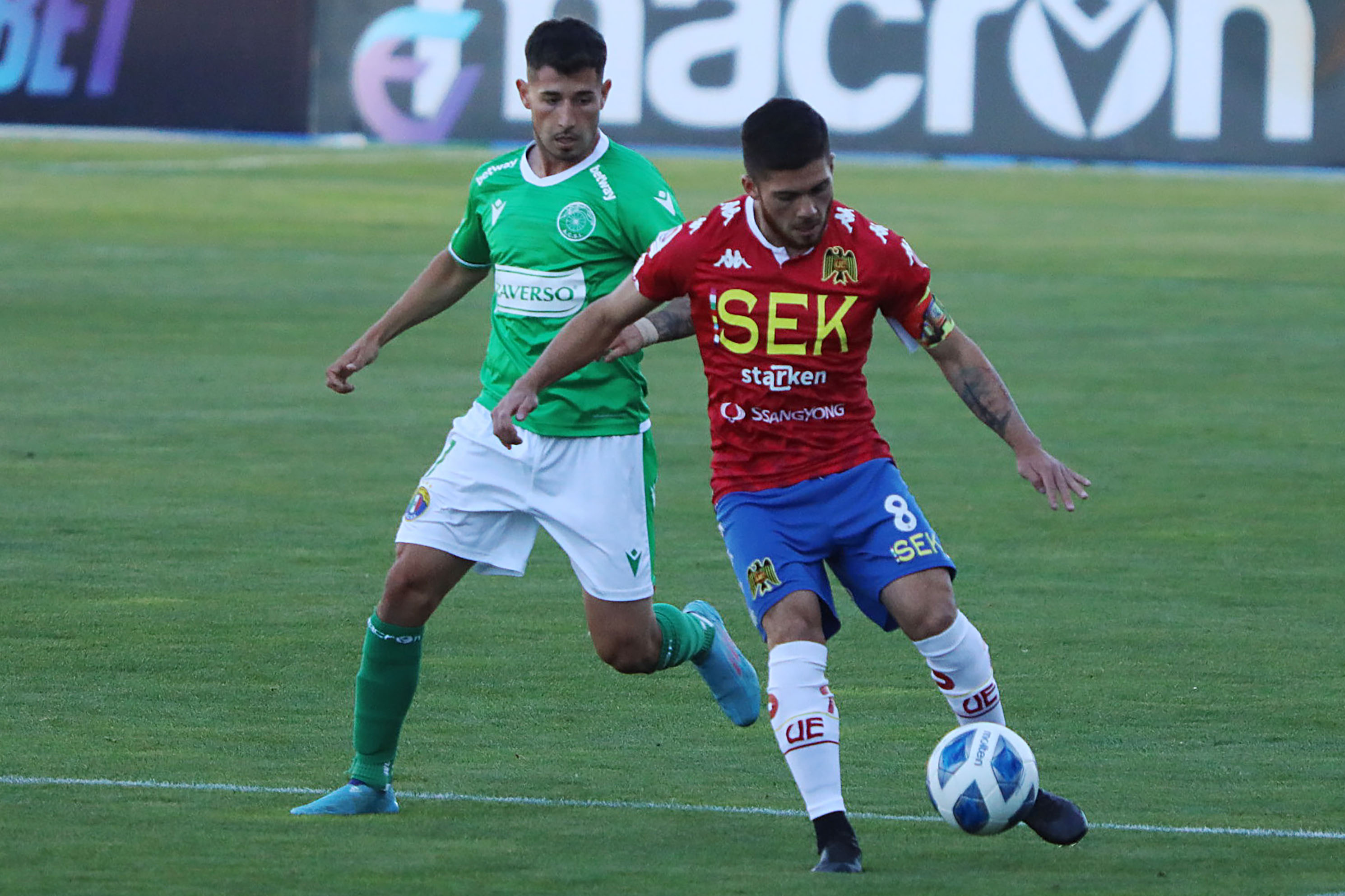 Víctor Méndez, en el duelo entre Unión Española y Audax Italiano