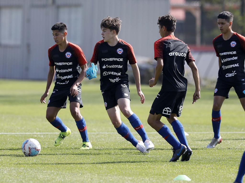 La Selección chilena Sub 15 enfrentará la Copa Humberto Pérez Ilufi desde este jueves 11 de noviembre.