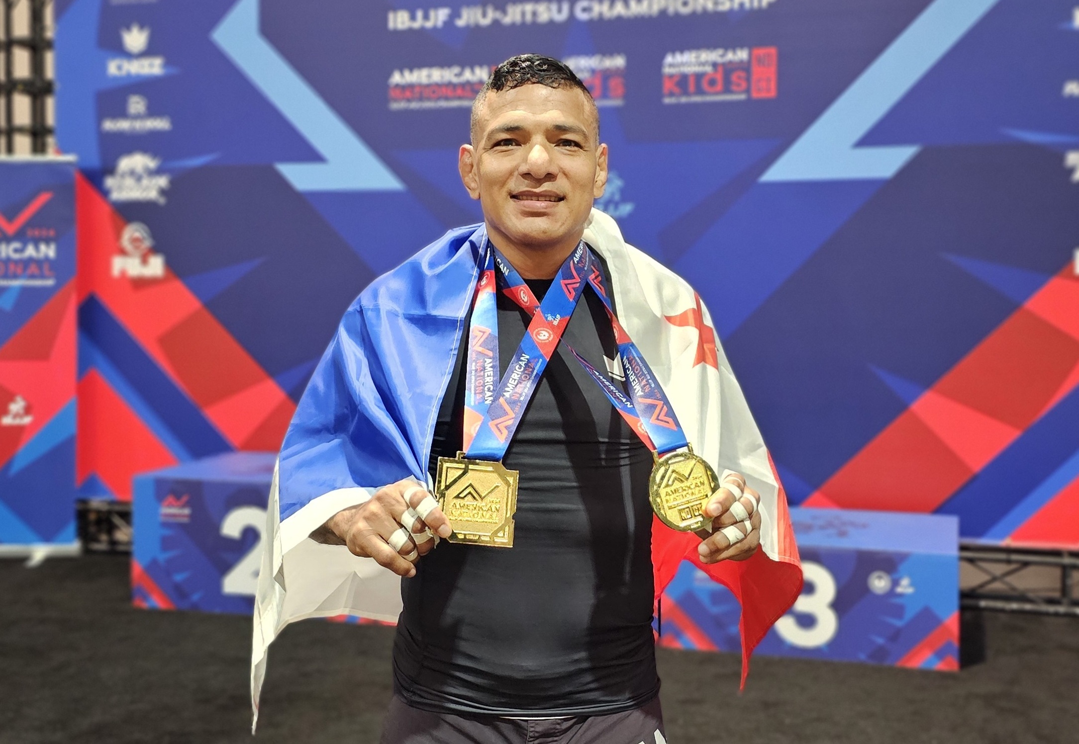 Leonardo González conquista el Abierto de Estados Unidos | La