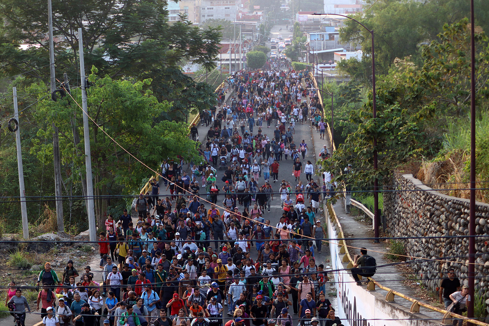 Parte viacrucis migratorio con 5 mil migrantes desde el sur de