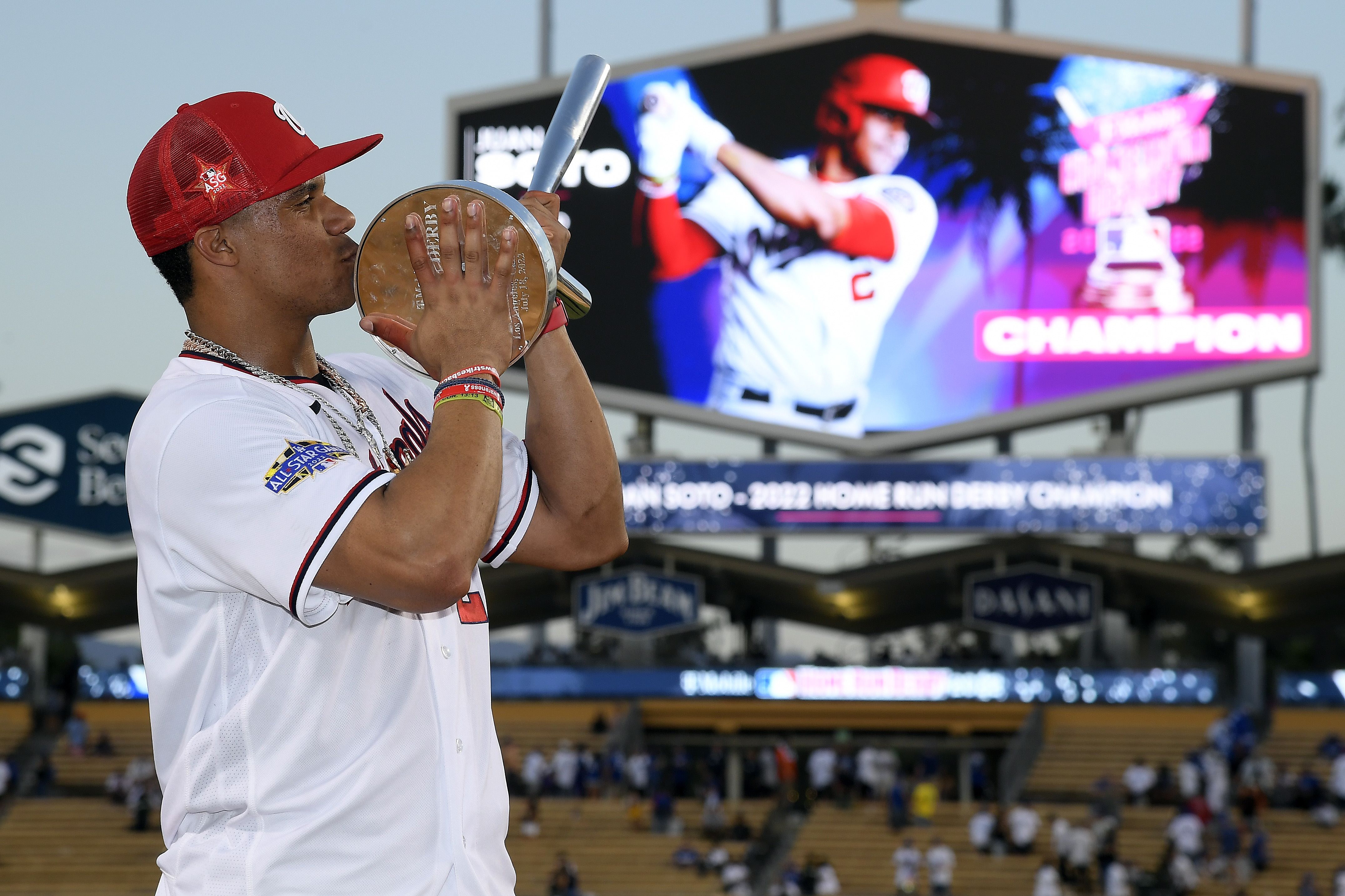 Guatemala, estrella en el estadio de los Dodgers