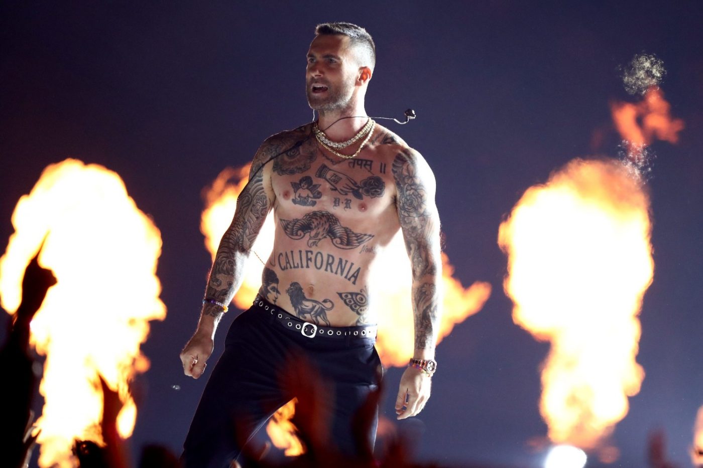 10 fotos de Adam Levine (sin camisa) en el medio tiempo del Super Bowl | La  Prensa Panamá