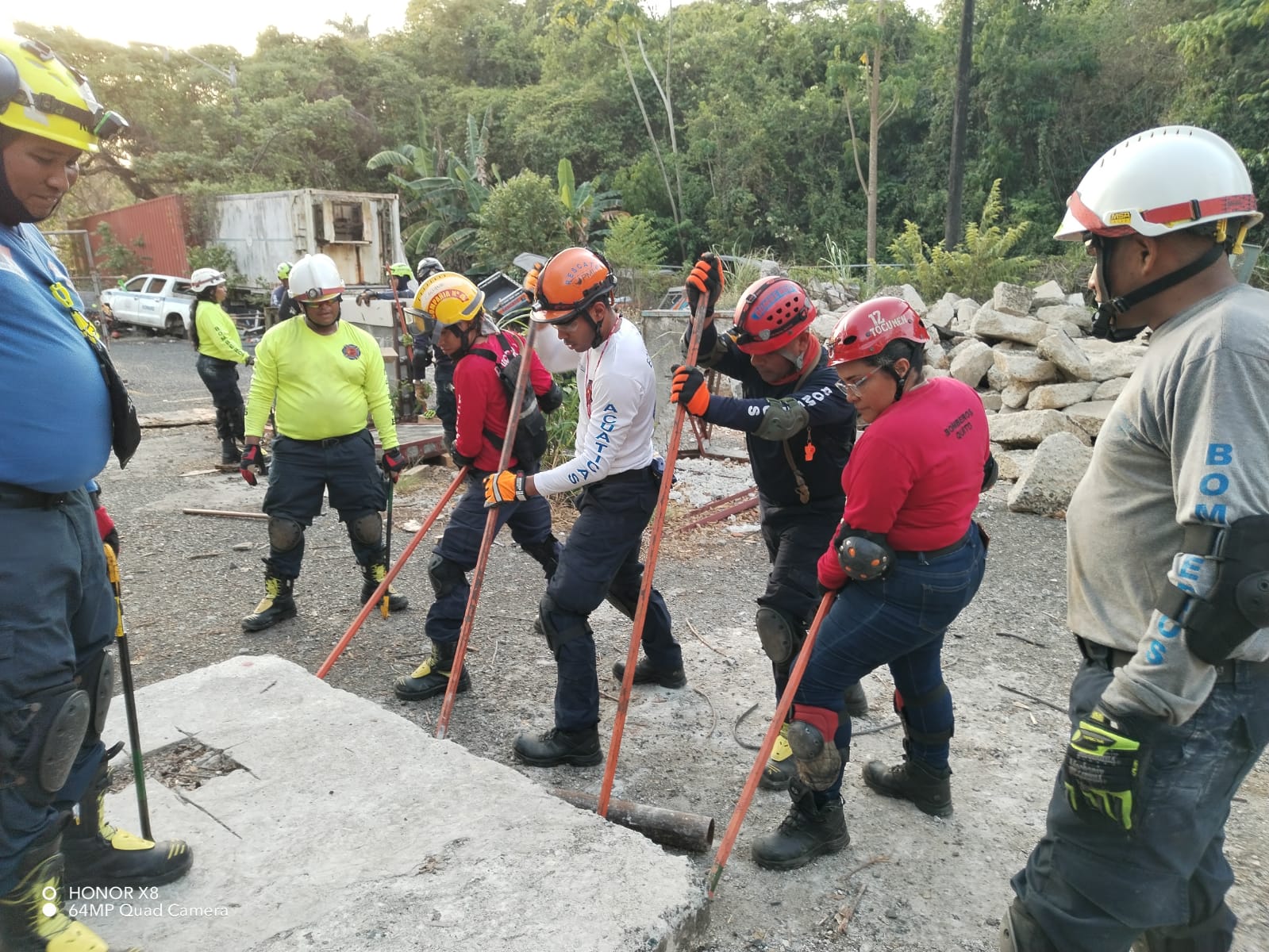 Unidad Operativa de Emergencias Médicas y Rescate Bomberos CR