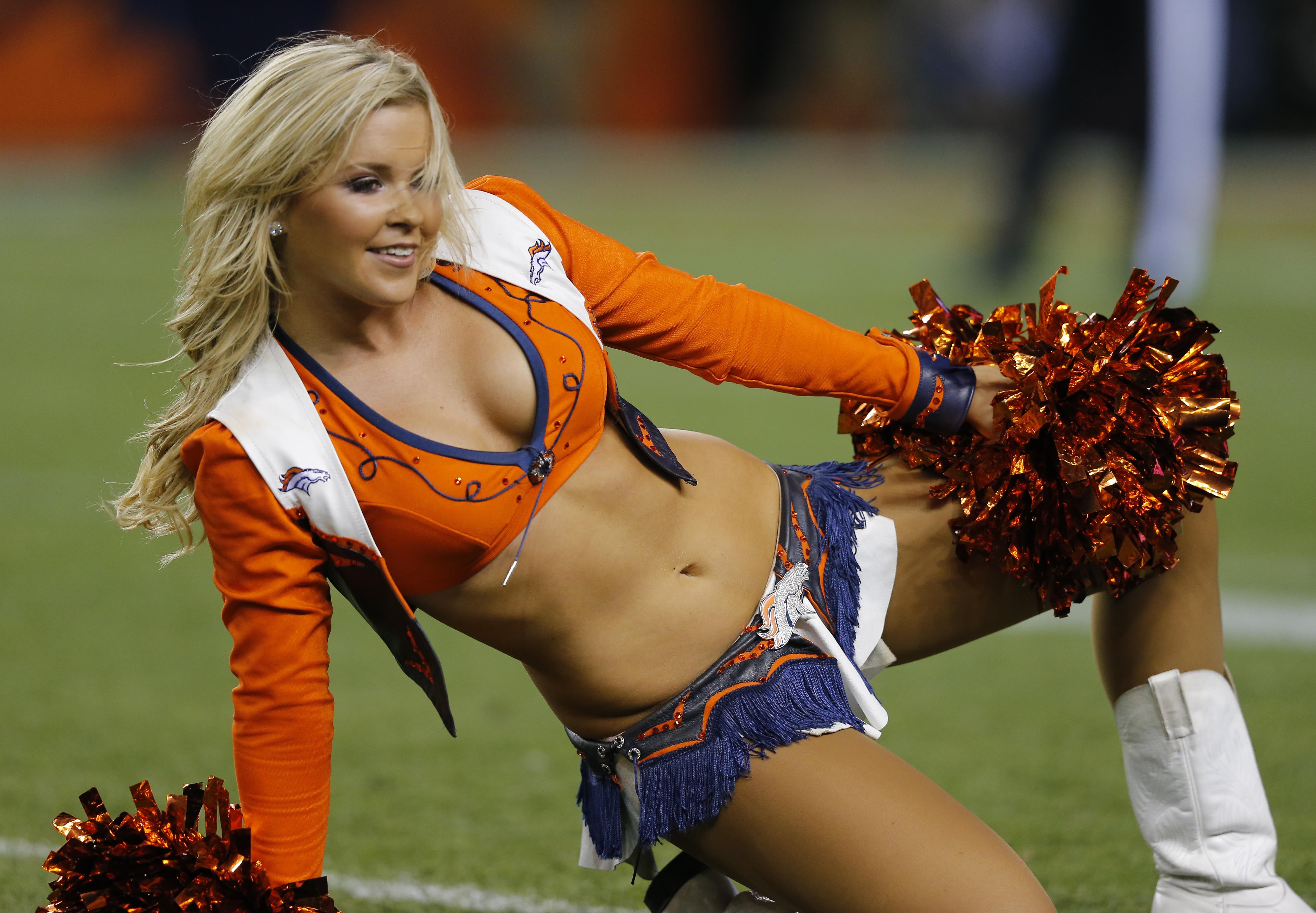 44,912 Nfl Cheerleaders Stock Photos, High-Res Pictures, and